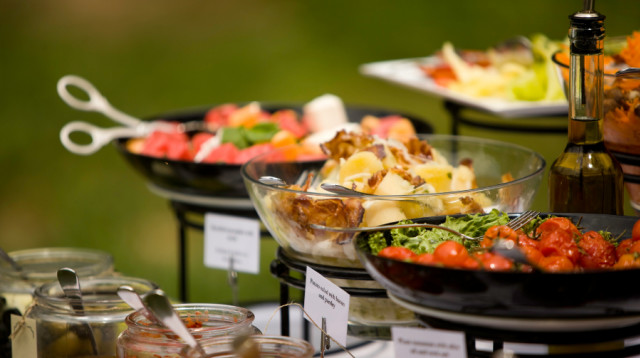 קייטרינג בשרי (צילום: Shutterstock)