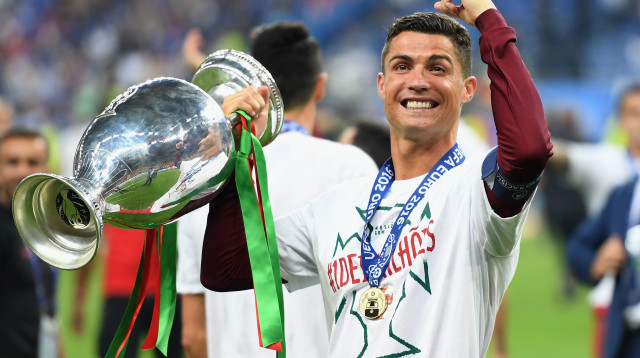 כריסטיאנו רונאלדו (צילום: Mike Hewitt/Getty Images)