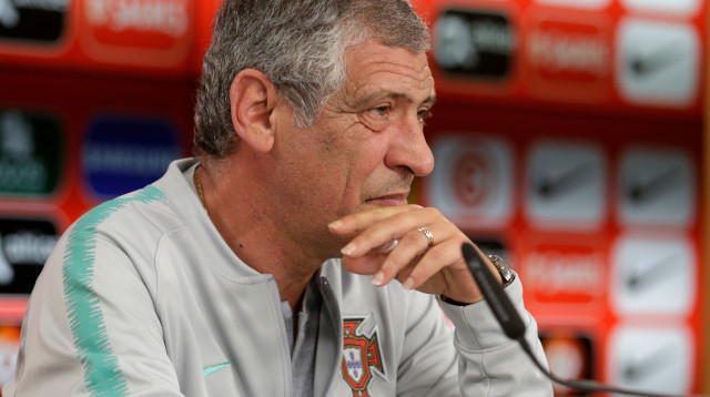 פרננדו סנטוס (צילום: JOSE MANUEL RIBEIRO/AFP via Getty Images)