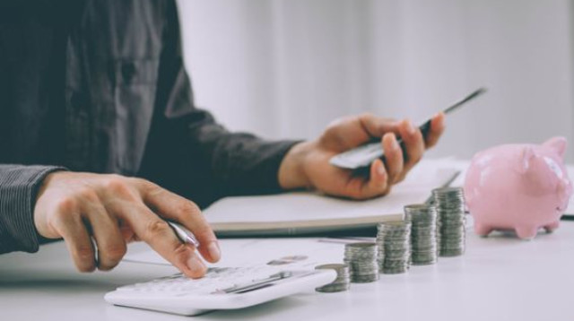 חישוב פנסיה (צילום: Shutterstock)