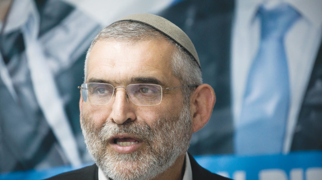 מיכאל בן ארי  (צילום: יונתן זינדל, פלאש 90)