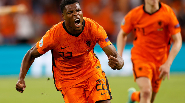 דנזל דומפריס (צילום: Koen van Weel - Pool/Getty Images)