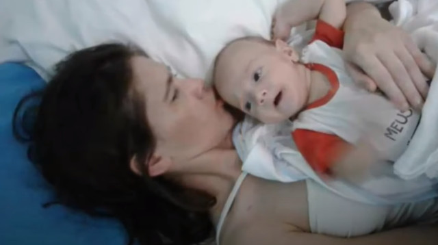 כריסטינה רוסי התעוררה מתרדמת וגילתה שהיא אימא (צילום: GoFundMe)