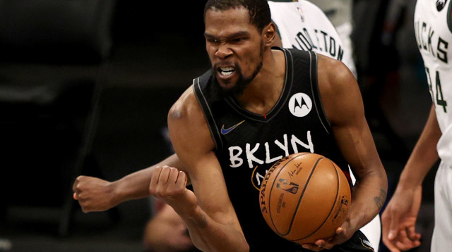 קווין דוראנט (צילום: Elsa/Getty Images)