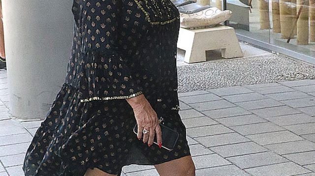 שולה זקן (צילום: פול סגל)