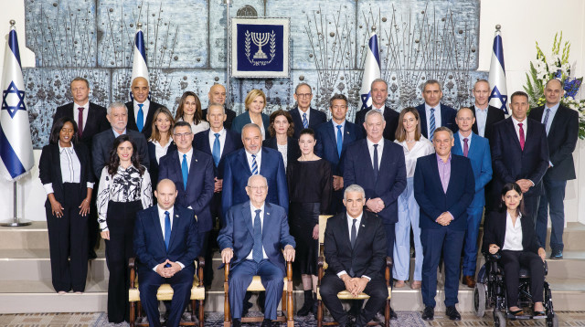 התמונה המסורתית של הממשלה ה-36 (צילום: יונתן זינדל, פלאש 90)