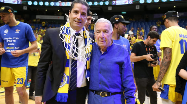 שמעון מזרחי, יאניס ספרופולוס (צילום: אודי ציטיאט)