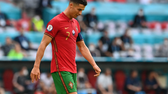 כריסטיאנו רונאלדו מאוכזב (צילום: CHRISTOF STACHE/POOL/AFP via Getty Images)