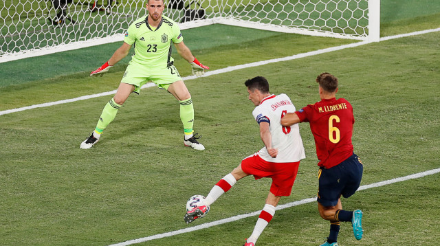 רוברט לבנדובסקי (צילום: JOSE MANUEL VIDAL/POOL/AFP via Getty Images)