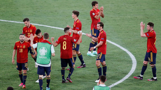 שחקני נבחרת ספרד (צילום: JOSE MANUEL VIDAL/POOL/AFP via Getty Images)