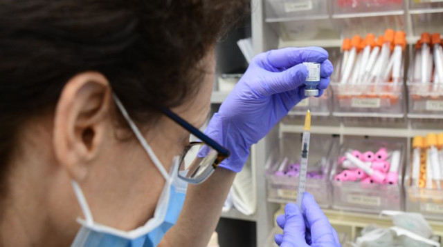 חיסון קורונה (צילום: אבשלום ששוני)