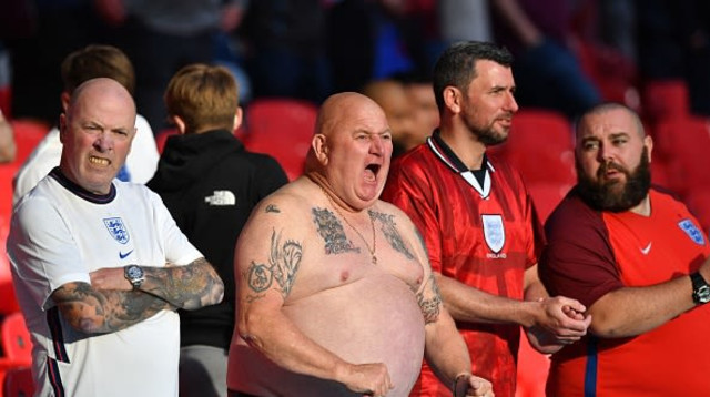 אוהדי נבחרת אנגליה (צילום: JUSTIN TALLIS / Contributor)