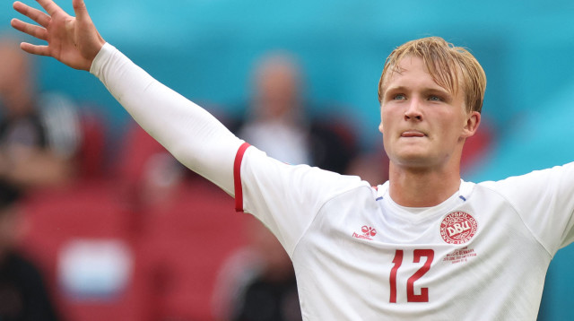 קספר דולברג חוגג (צילום: KENZO TRIBOUILLARD/POOL/AFP via Getty Images)