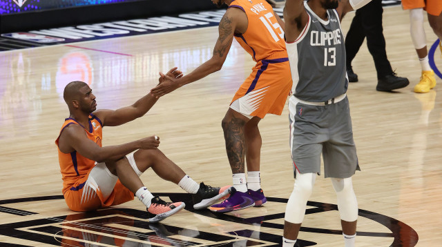 כריס פול לא מאמין (צילום: Ronald Martinez/Getty Images)