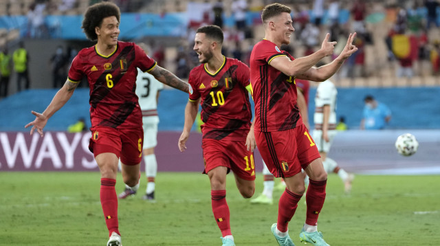 שחקני נבחרת בלגיה חוגגים (צילום: Thanassis Stavrakis - Pool/UEFA via Getty Images)