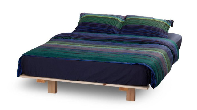 איך לבחור בסיס מיטה נכון? (צילום: בסיסי עץ האורן)