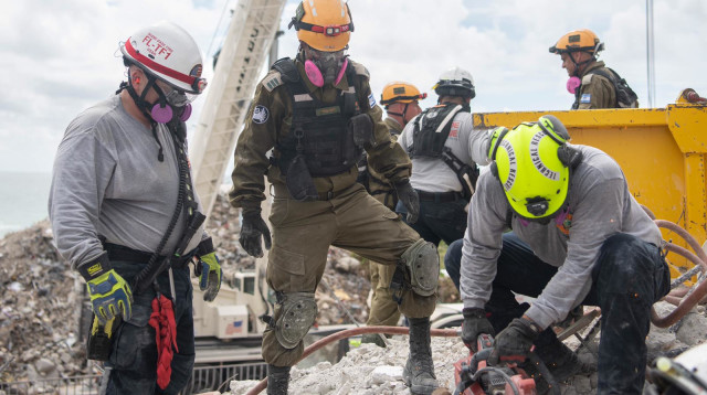 משלחת ישראל לאסון במיאמי  (צילום: דובר צה"ל)