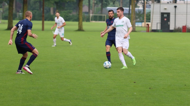 ראיין סטריין (צילום: מכבי חיפה, האתר הרשמי)