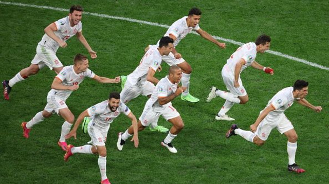 שחקני נבחרת ספרד (צילום: SOPA Images/LightRocket via Getty Images)