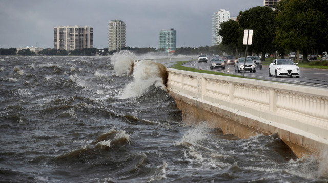 הסופה "אלזה" (צילום: רויטרס)