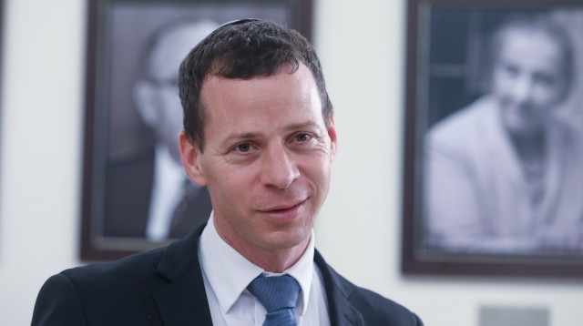 עמית סגל (צילום: מרק ישראל סלם)