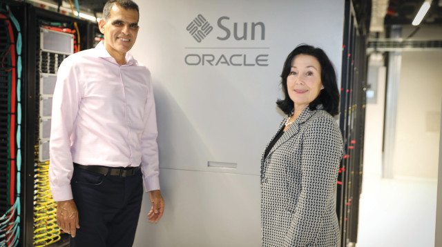 צפרה כץ ואלון בן צור (צילום: עזרא לוי)