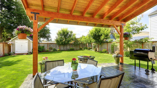 פרגולה מעץ (צילום: depositphotos)