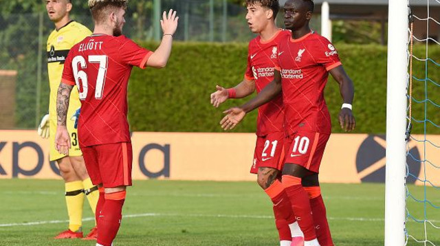 סאדיו מאנה חוגג במשחק ההכנה באוסטריה (צילום: John Powell/Liverpool FC via Getty Images)