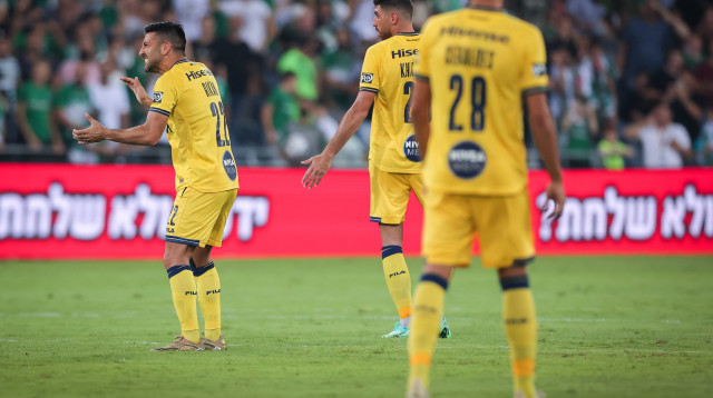 אבי ריקן, אוסאמה חלאילה (צילום: מאור אלקסלסי)