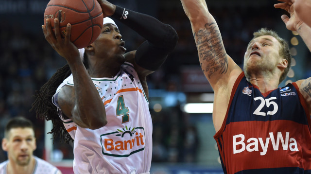 קורטני פורטסון (צילום: CHRISTOF STACHE/AFP via Getty Images)