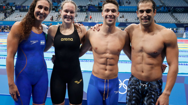 נבחרת השליחים ב-4X100 מעורב (צילום: סימונה קסטרווילארי, הוועד האולימפי בישראל)