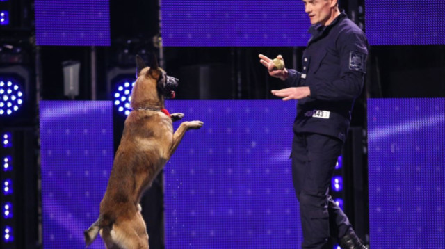 לאצ'י מדהים את הקהל ב-Romania's Got Talent (צילום: Getty images)
