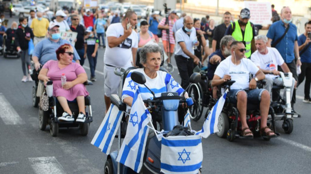 מחאת הנכים (צילום: אבשלום ששוני)