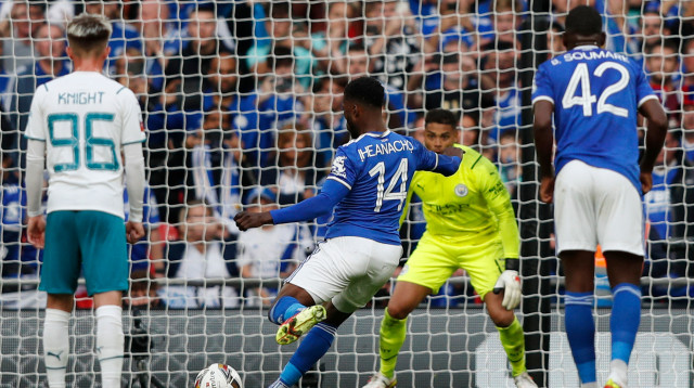 קלצ'י איהנאצ'ו כובש (צילום: ADRIAN DENNIS/AFP via Getty Images)