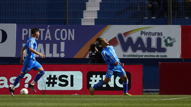 מרטין אוחדה חוגג (צילום: Alexis Lloret/Getty Images)