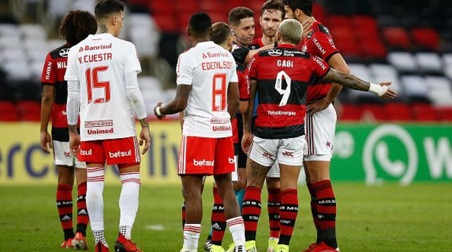 גבריאל ברבוסה מתוסכל (צילום: Wagner Meier / Stringer)