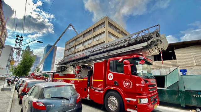 רכב כיבוי אש (צילום: אבשלום ששוני)