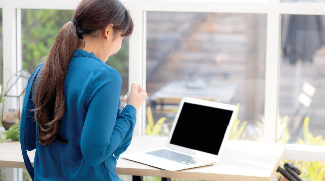 קניות אונליין (צילום: אינגאימג')