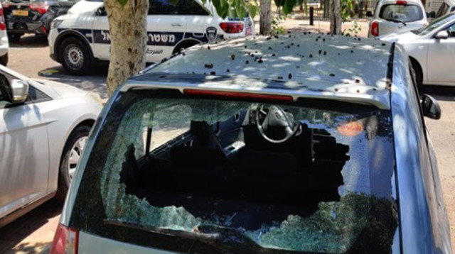פריצה לרכב (צילום: דוברות המשטרה)