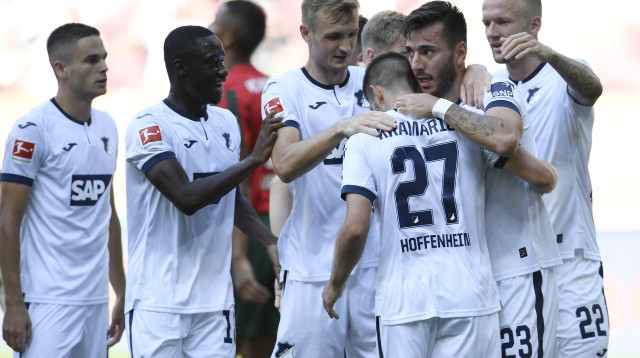 שחקני הופנהיים חוגגים (צילום: Daniel Kopatsch/Getty Images)