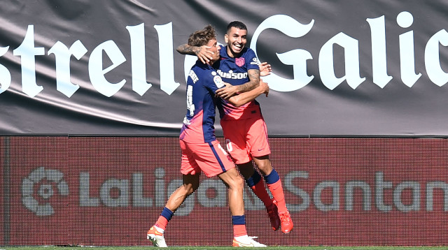 אנחל קוראה ומרקוס יורנטה חוגגים (צילום: Juan Manuel Serrano Arce/Getty Images)