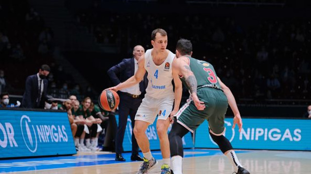 קווין פאנגוס (צילום: Sergey Grachev/Euroleague Basketball via Getty Ima)