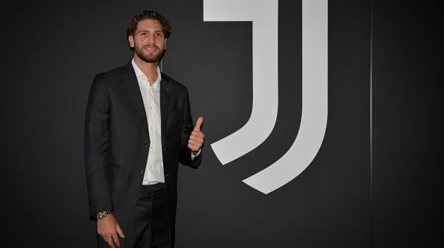 מנואל לוקאטלי מוצג ביובנטוס (צילום: Daniele Badolato - Juventus FC/Juventus FC via Get)