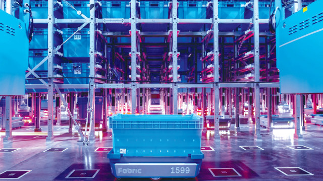 רובוטיקה במחסנים (צילום: Fabric)