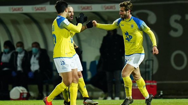 שחקני ארוקה חוגגים (צילום: Gualter Fatia/Getty Images)