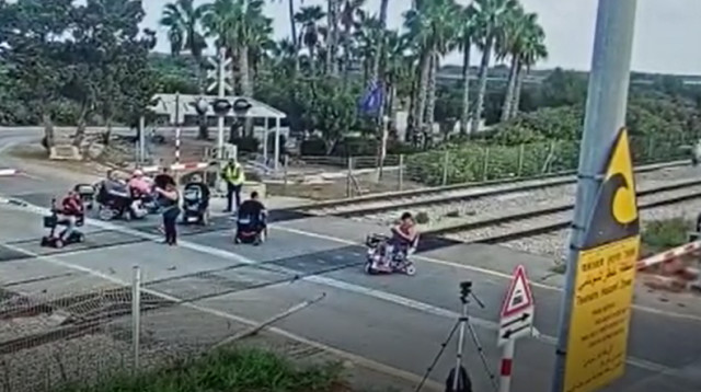 הפגנת הנכים בעתלית  (צילום: דוברות רכבת ישראל)