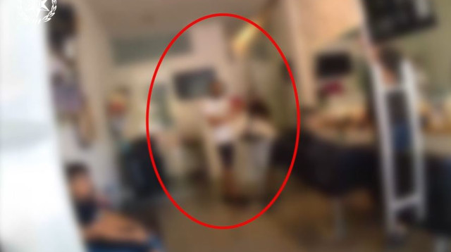 קנס לחולה קורונה מאומת שהפעיל מספרה (צילום: דוברות המשטרה)