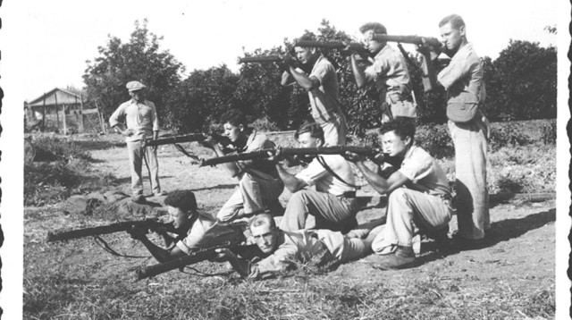אימונים בנהלל 1936 (צילום: יהודה מור)
