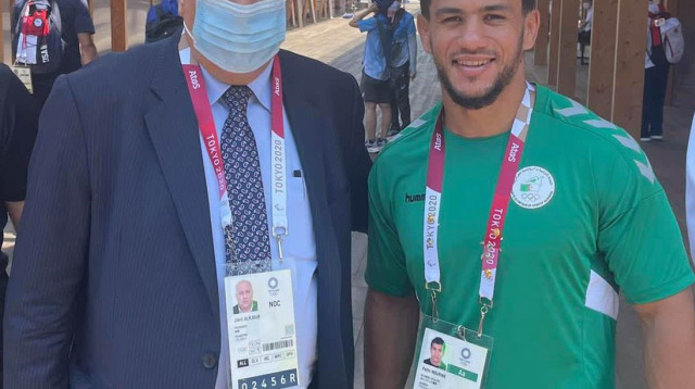 ג'יבריל רג'וב עם פתחי נורין ג'ודוקא אלג'יראי (צילום: צילום מסך, פייסבוק התאחדות הפלסטינית)