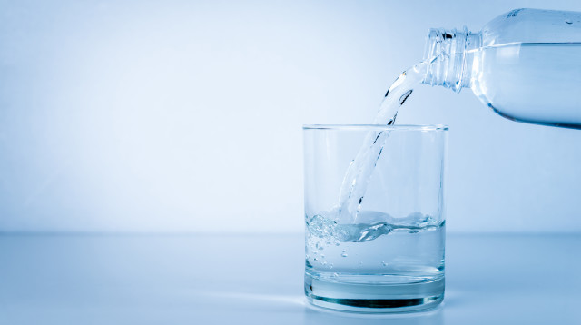 מים (צילום: אינגאימג')